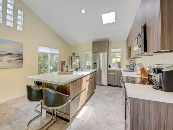 Luxury 7 Bedrooms Pool Vacation Estate in Escondido