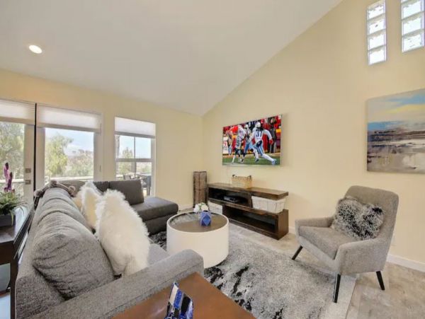 Luxury 7 Bedrooms Pool Vacation Estate in Escondido