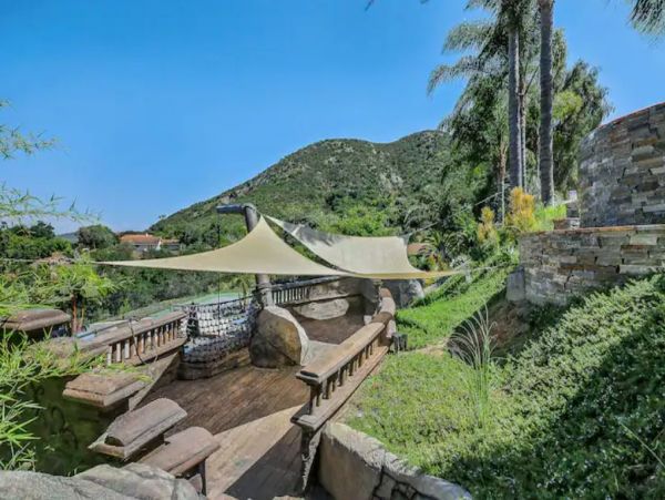 Luxury 7 Bedrooms Pool Vacation Estate in Escondido