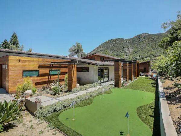 Luxury 7 Bedrooms Pool Vacation Estate in Escondido