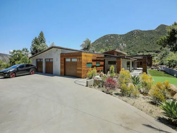 Luxury 7 Bedrooms Pool Vacation Estate in Escondido