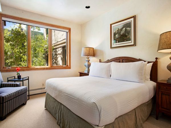 Ski In Ski Out Luxury Townhome in Beaver Creek