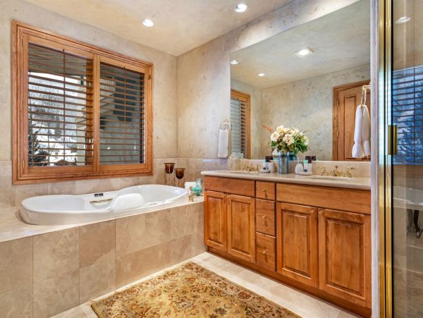 Ski In Ski Out Luxury Townhome in Beaver Creek