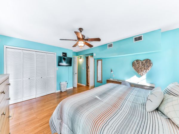 St. Augustine Home 1028106