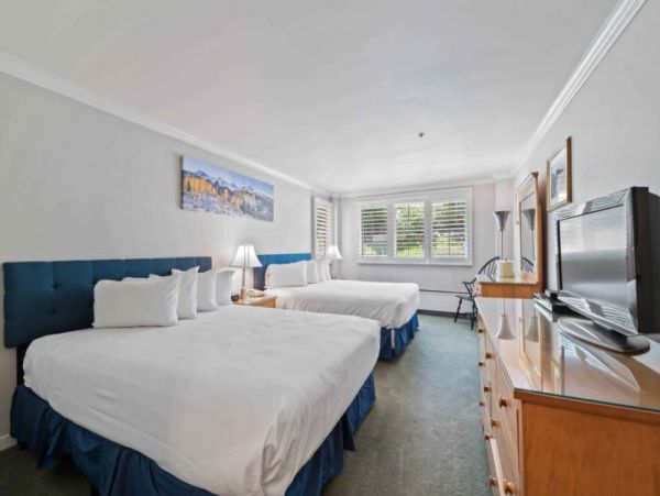 Mountain Views Vail Vacation Condo Three Bedrooms Near Gondola