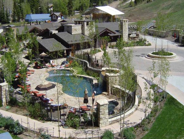 Mountain Views Vail Vacation Condo Three Bedrooms Near Gondola
