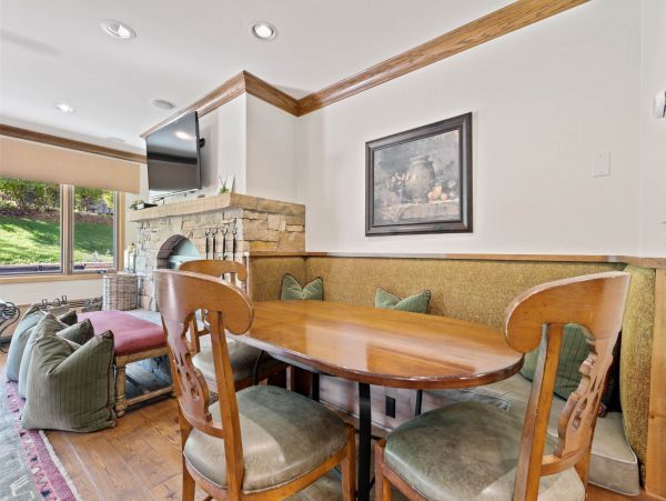 First Floor Two Bedroom Condo in Vail Ski In Ski Out