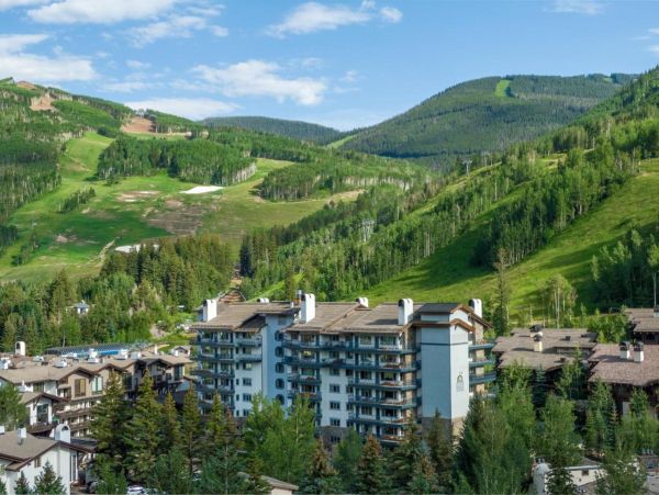 First Floor Two Bedroom Condo in Vail Ski In Ski Out