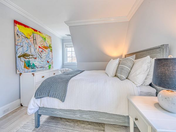 Luxury The Hamptons Vacation Pool Home Five Bedroom