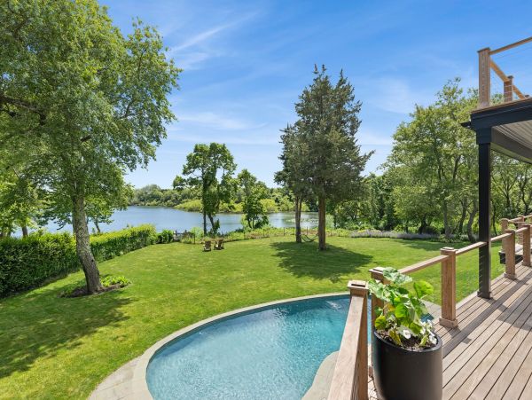 Luxury The Hamptons Vacation Pool Home Five Bedroom