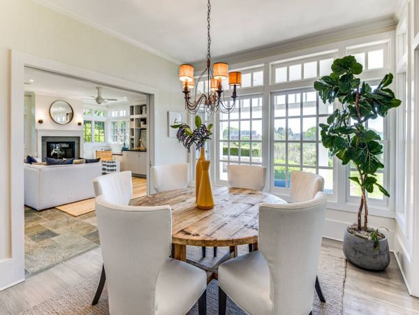 Luxurious Hamptons 6 Bedroom Beach House Ocean View