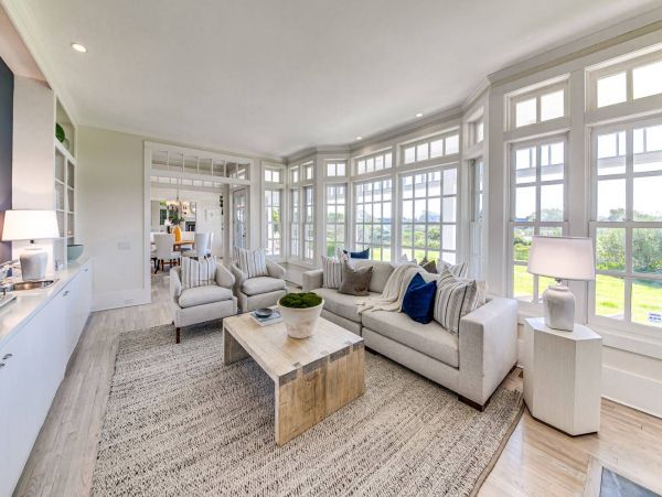 Luxurious Hamptons 6 Bedroom Beach House Ocean View