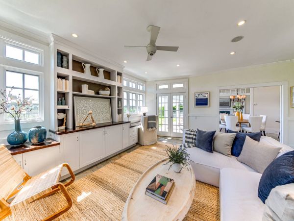 Luxurious Hamptons 6 Bedroom Beach House Ocean View