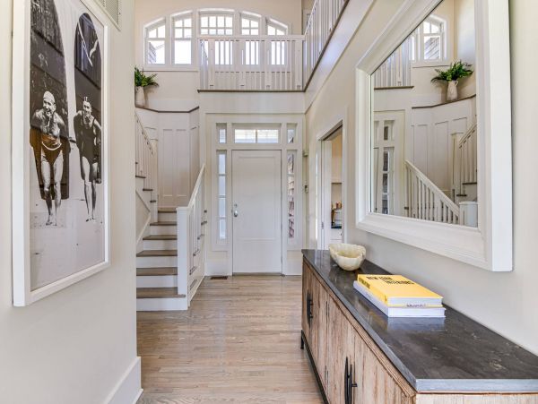 Luxurious Hamptons 6 Bedroom Beach House Ocean View