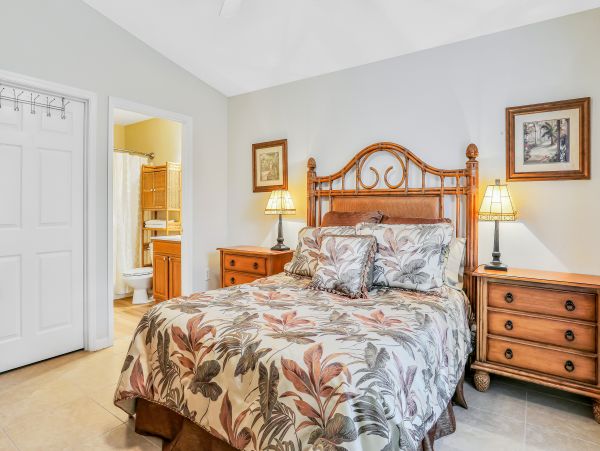 St. Augustine Home 1028118