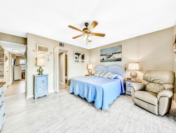St. Augustine Home 1028120