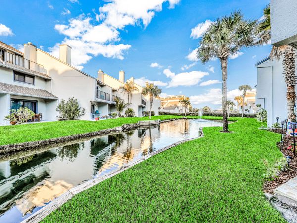 St. Augustine Home 1028120