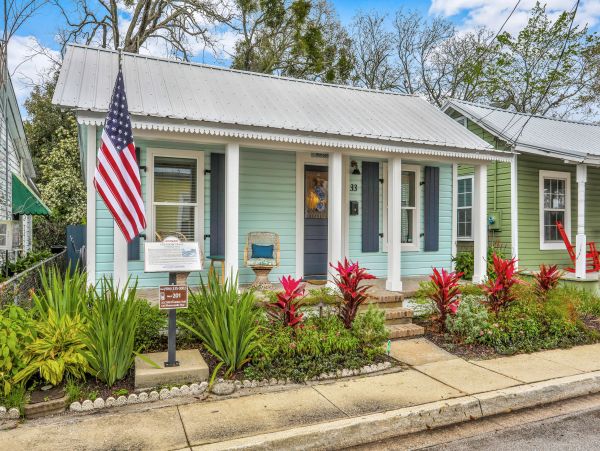 St. Augustine Home 1028122