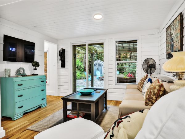 St. Augustine Home 1028122