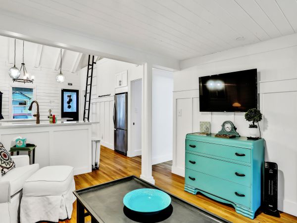 St. Augustine Home 1028122
