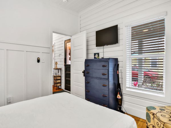 St. Augustine Home 1028122