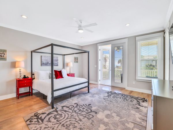 St. Augustine Home 1028123