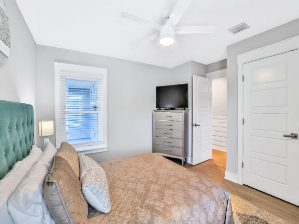 St. Augustine Home 1028123