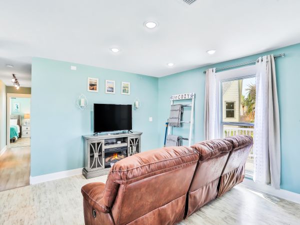 St. Augustine Home 1028125