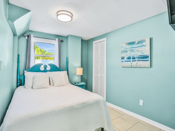St. Augustine Home 1028125