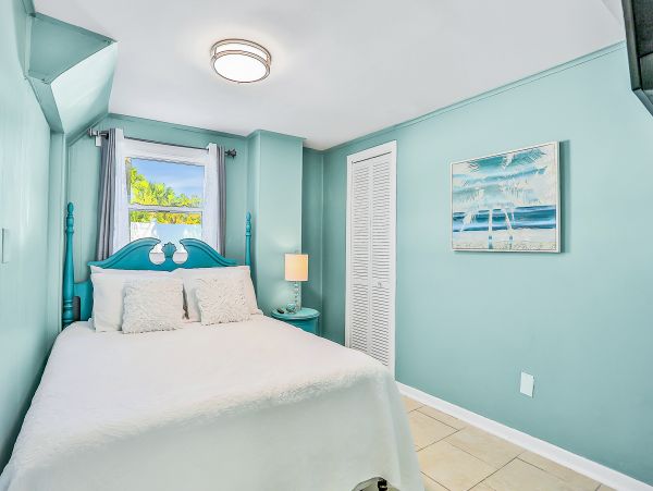 St. Augustine Home 1028126