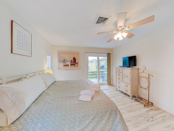 St. Augustine Home 1028129