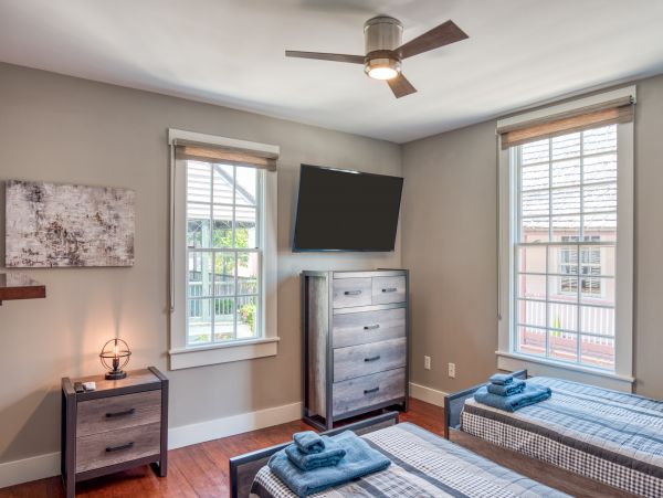 St. Augustine Home 1028135