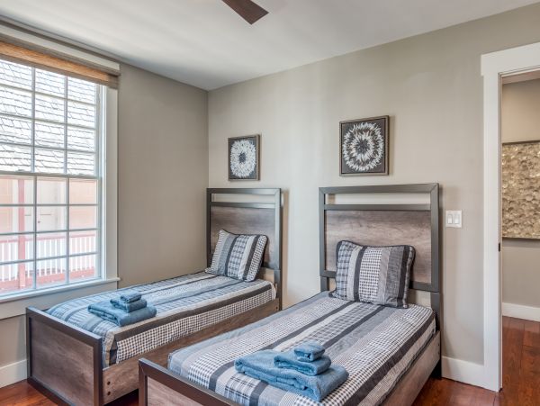 St. Augustine Home 1028135
