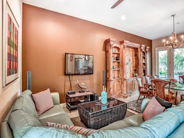 St. Augustine Home 1028138