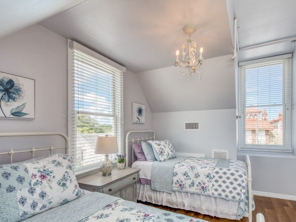 St. Augustine Home 1028142