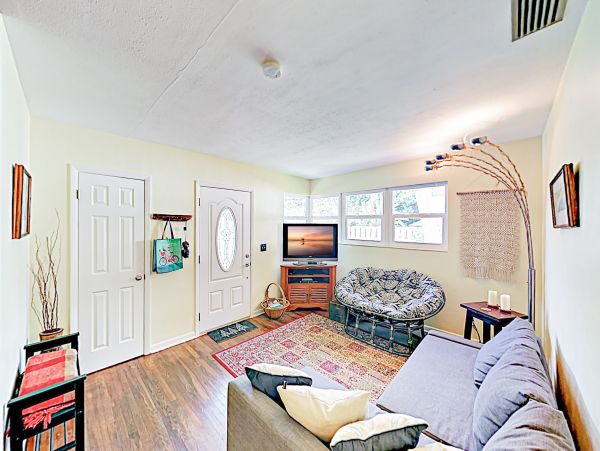 St. Augustine Home 1028145