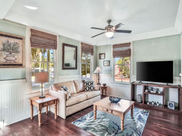 St. Augustine Home 1028148