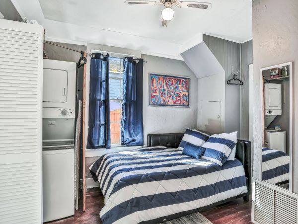 St. Augustine Home 1028148