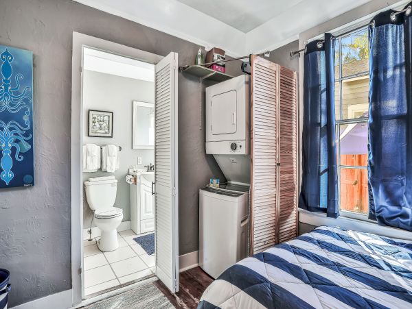 St. Augustine Home 1028148