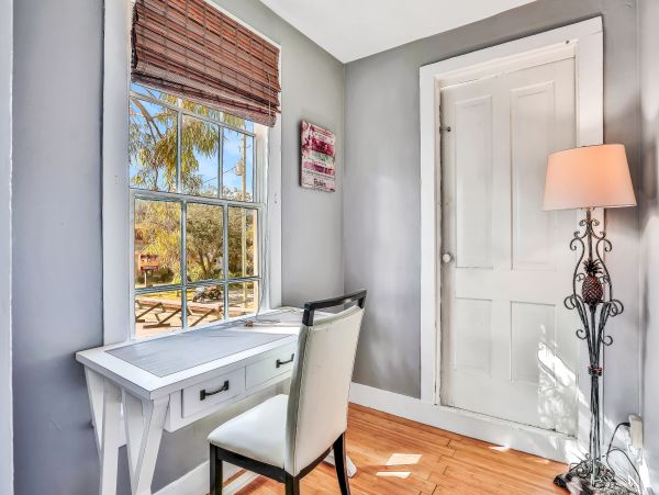St. Augustine Home 1028148