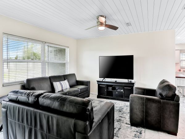 St. Augustine Home 1028149