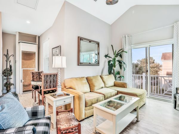 St. Augustine Home 1028150