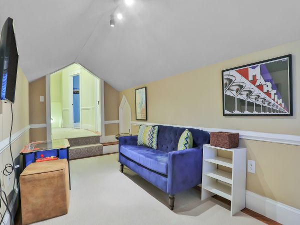 St. Augustine Home 1028155
