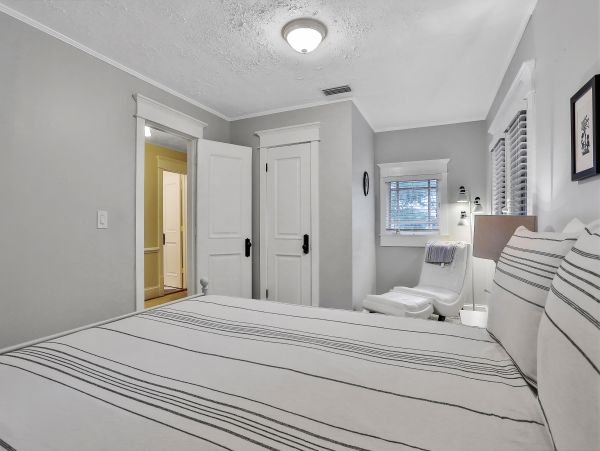 St. Augustine Home 1028155