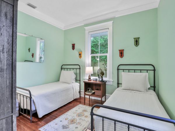 St. Augustine Home 1028155