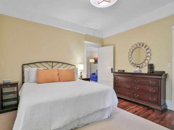 St. Augustine Home 1028155