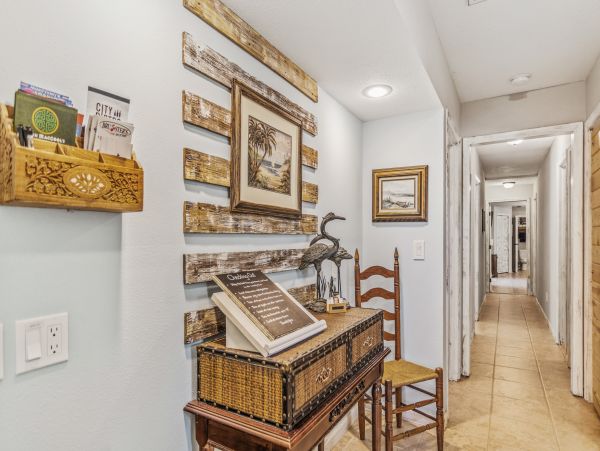 St. Augustine Home 1028157