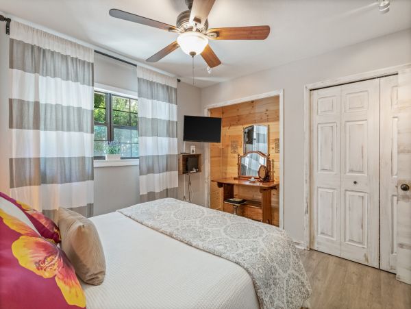 St. Augustine Home 1028157
