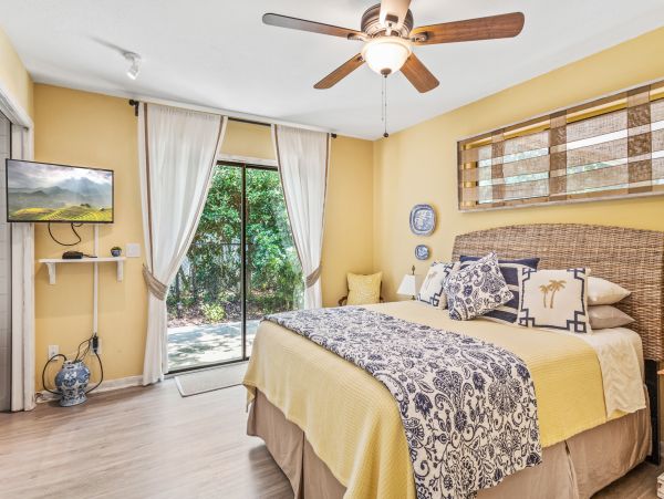 St. Augustine Home 1028157