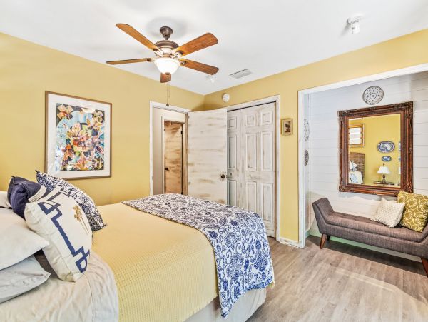 St. Augustine Home 1028157